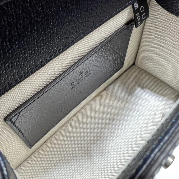 Hyperpeter SMALL TOP BAG HANDLE MATELASSÉ GG GUCCI 0717
